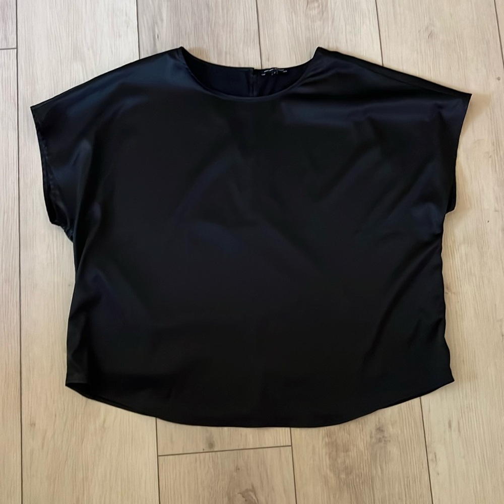 Universal Standard Vienna satin top